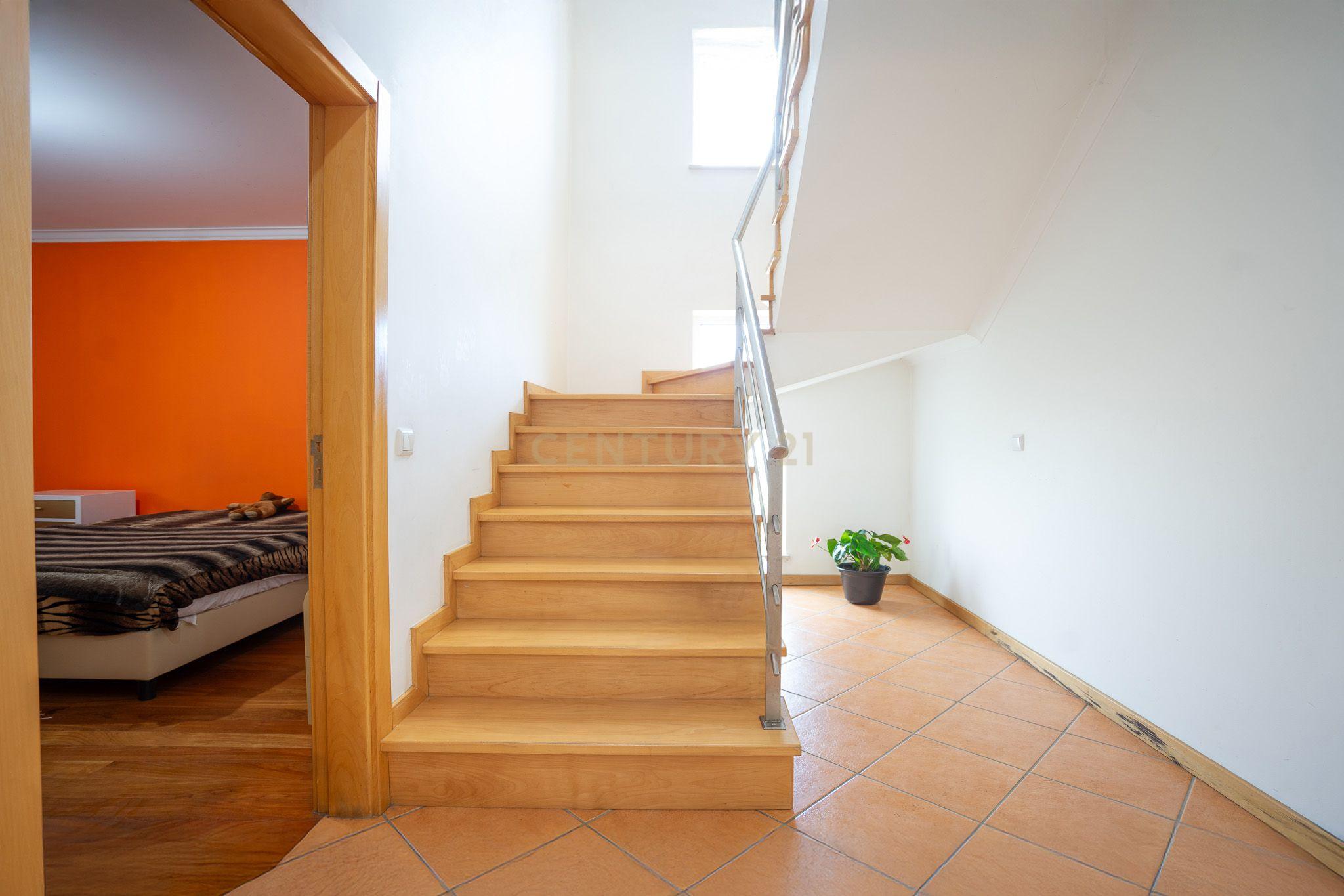 Moradia T4 - Lousã - Image 32