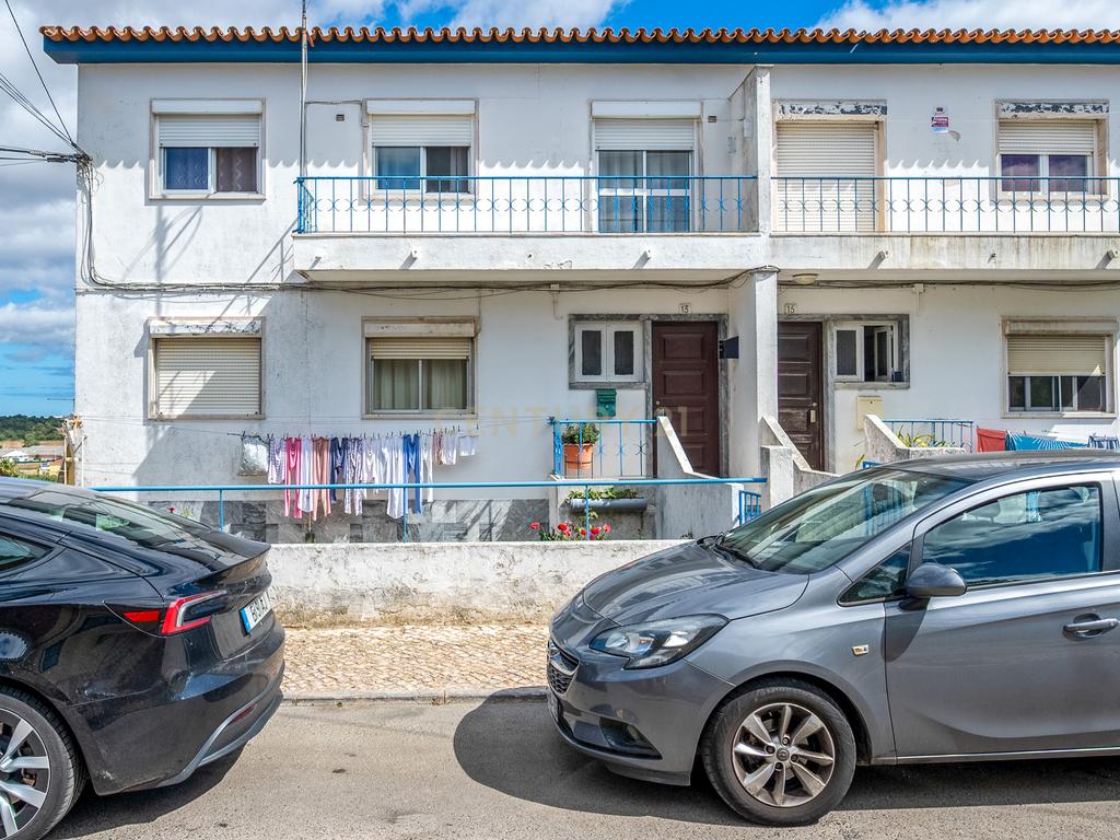 Prédio com 2 Apartamentos - Sabugo (Almargem do Bispo) - Image 3