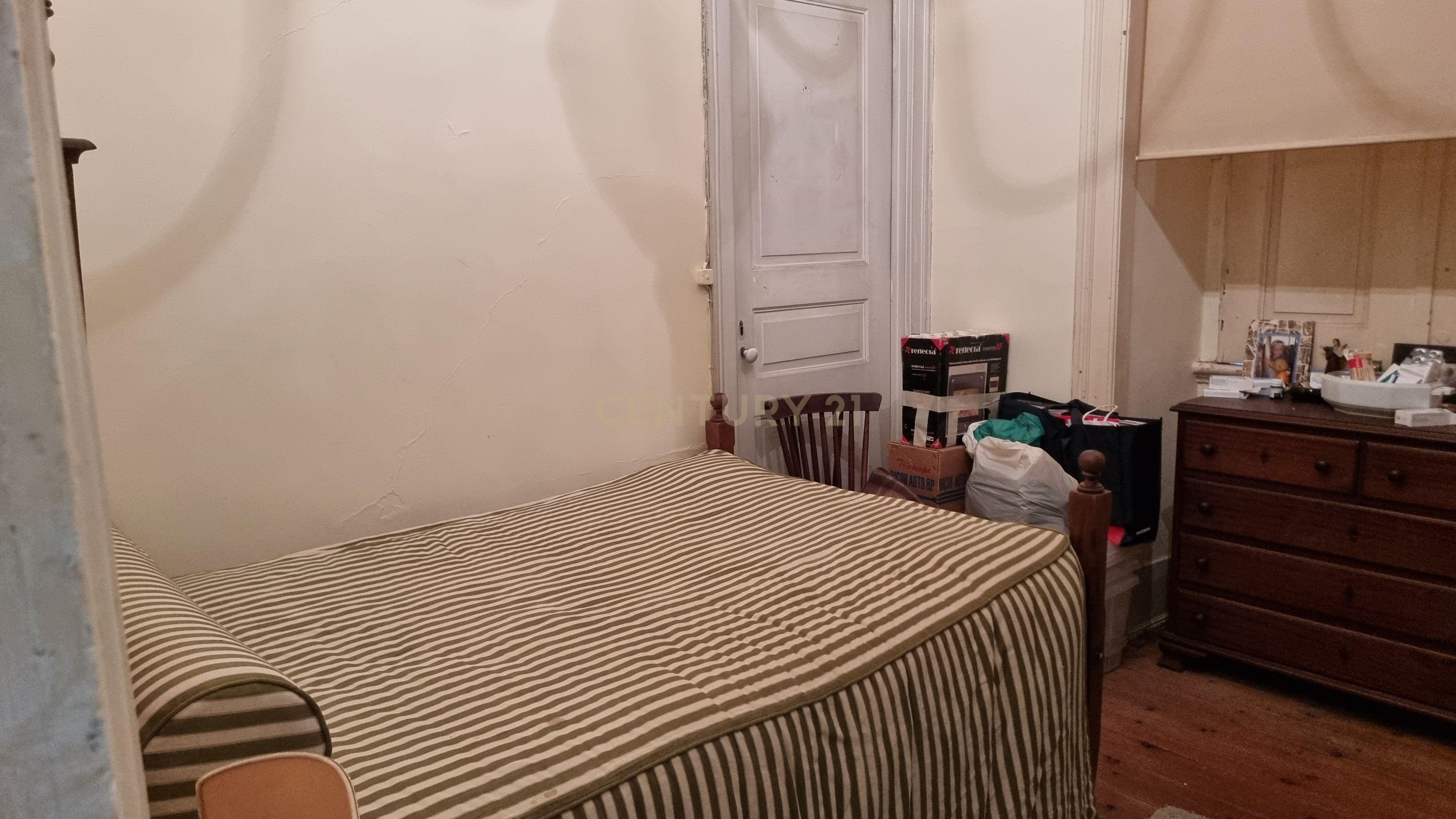 Apartamento Pombalino de Charme com 8 Assoalhadas – Av. Almirante Reis, Lisboa - Image 37
