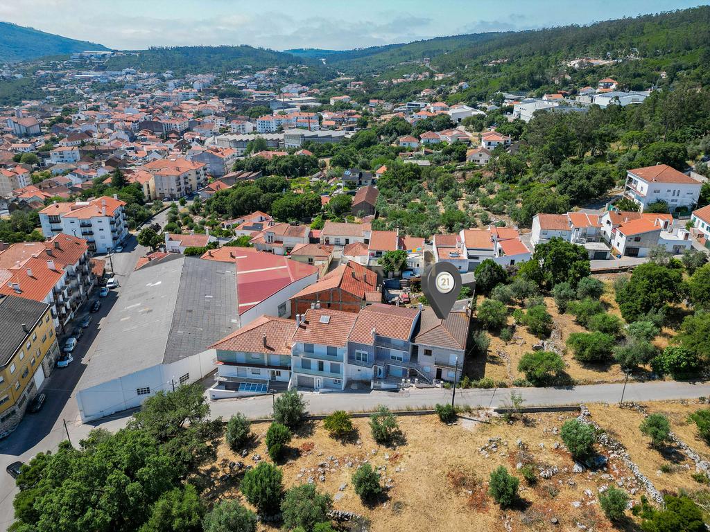 Apartamento T3 com Terraço e Vista Serra em Mira de Aire - Image 19