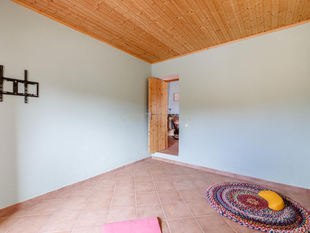 Quinta encantadora com potencial de expansão perto de Albufeira - Image 9