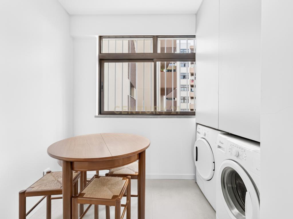 Apartamento T3 para Arrendamento no Funchal - Image 11