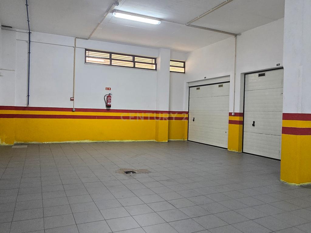T2 com Box para arrendamento em Porto Salvo, Oeiras - Image 23