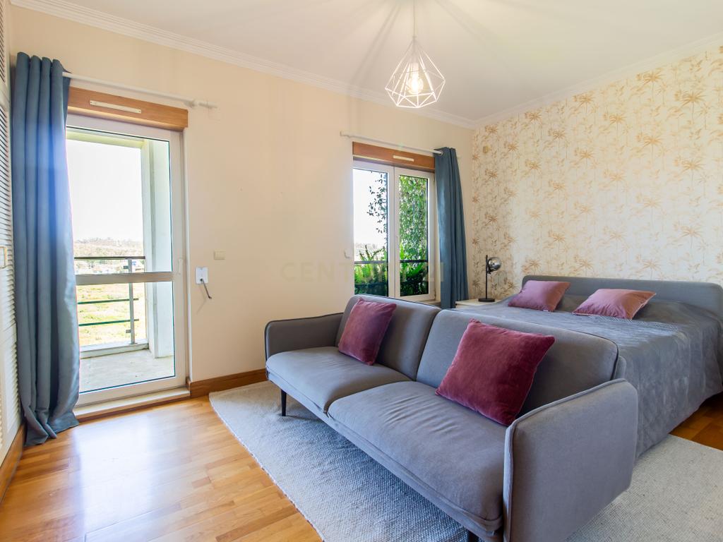Apartamento T2 para arrendar - Belas Clube de Campo - Image 16