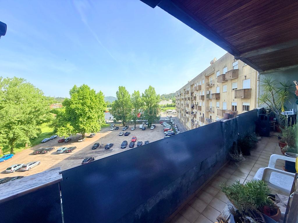 (PENDENTE) Apartamento T3 centro Povoa de Lanhoso - Image 36