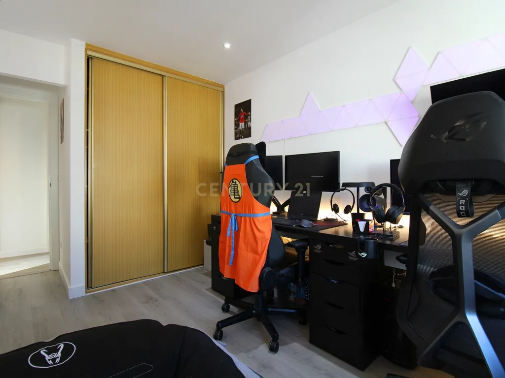 Excelente apartamento T3 com garagem - Afonsoeiro - - Image 31