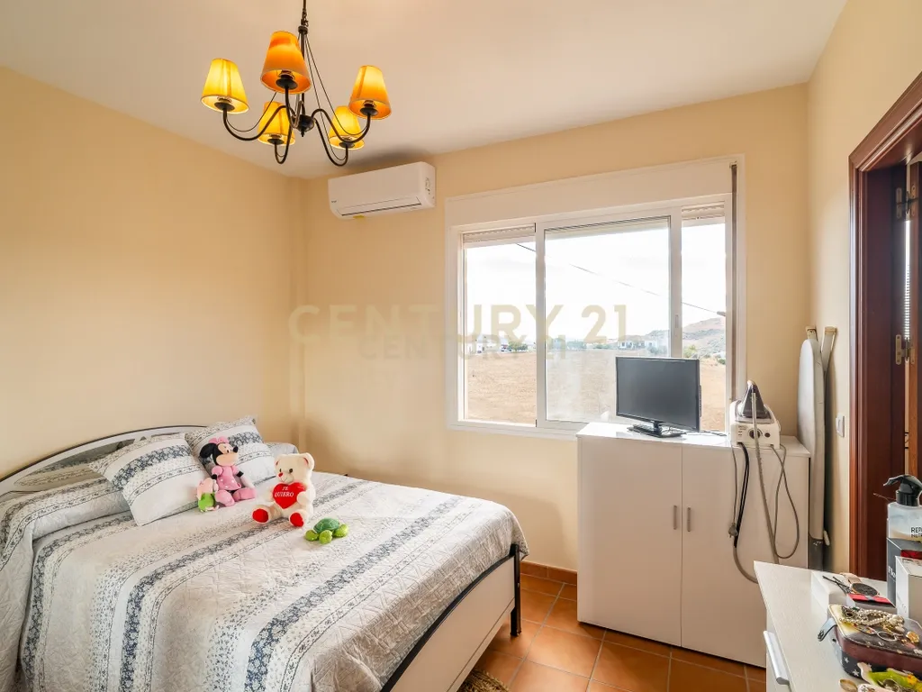 Grande oportunidade de investimento em Villanueva de la Concepción – Negócio de hotelaria em funcionamento - Image 18