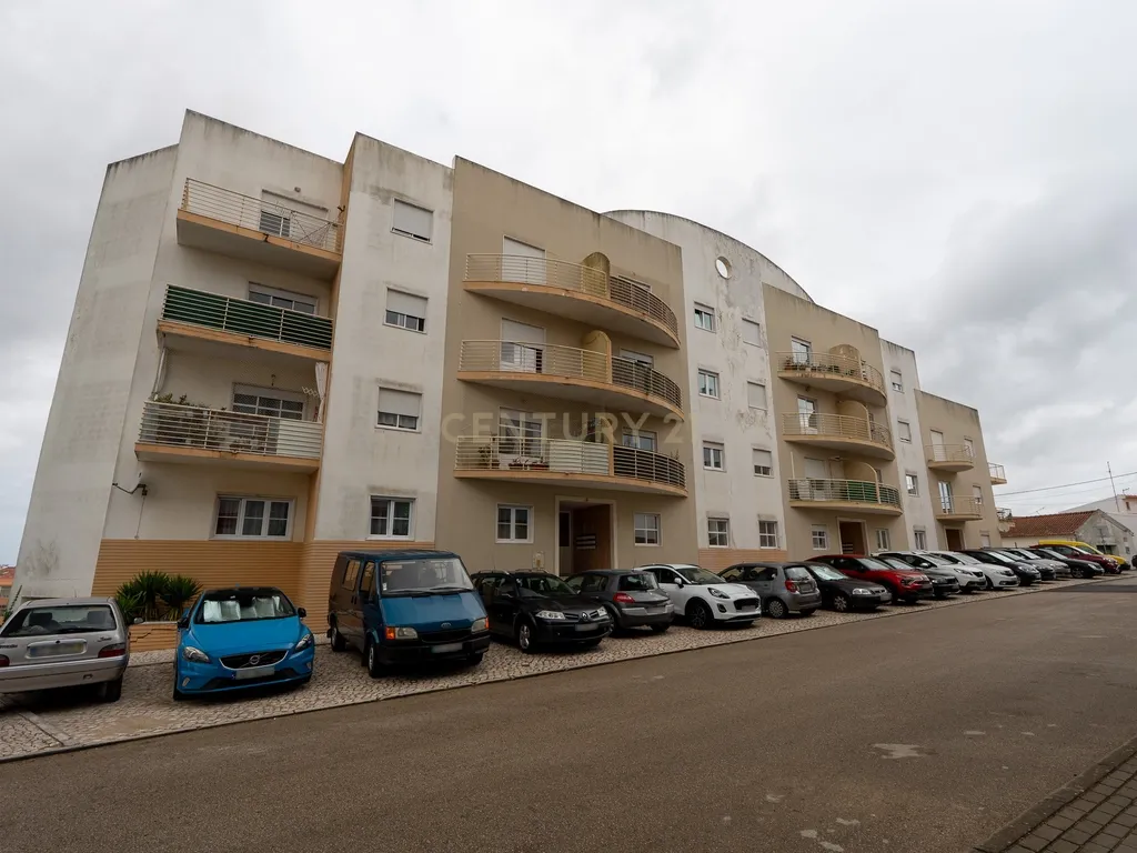 * ESPECTACULAR APARTAMENTO NO CENTRO DE MAFRA, COM VARANDA E PARQUEAMENTO * - Image 43