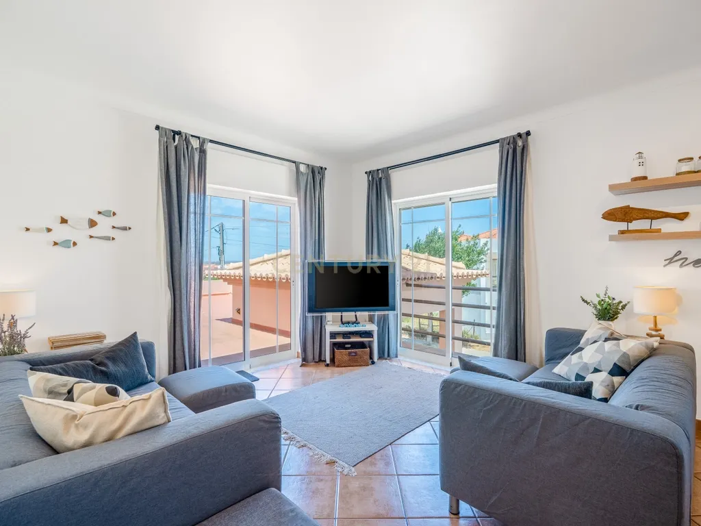Apartamento T2 com Vista Mar em Sagres, Vila do Bispo - Image 1