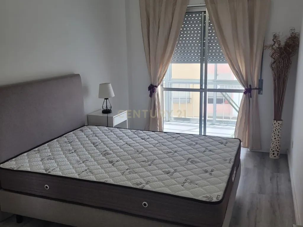 Apartamento T3 em Setúbal - Localização Central e Aconchegante - Image 7
