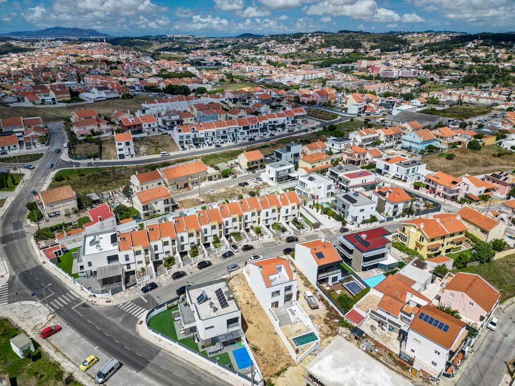 Moradia T4 com piscina em Caneças - Image 65