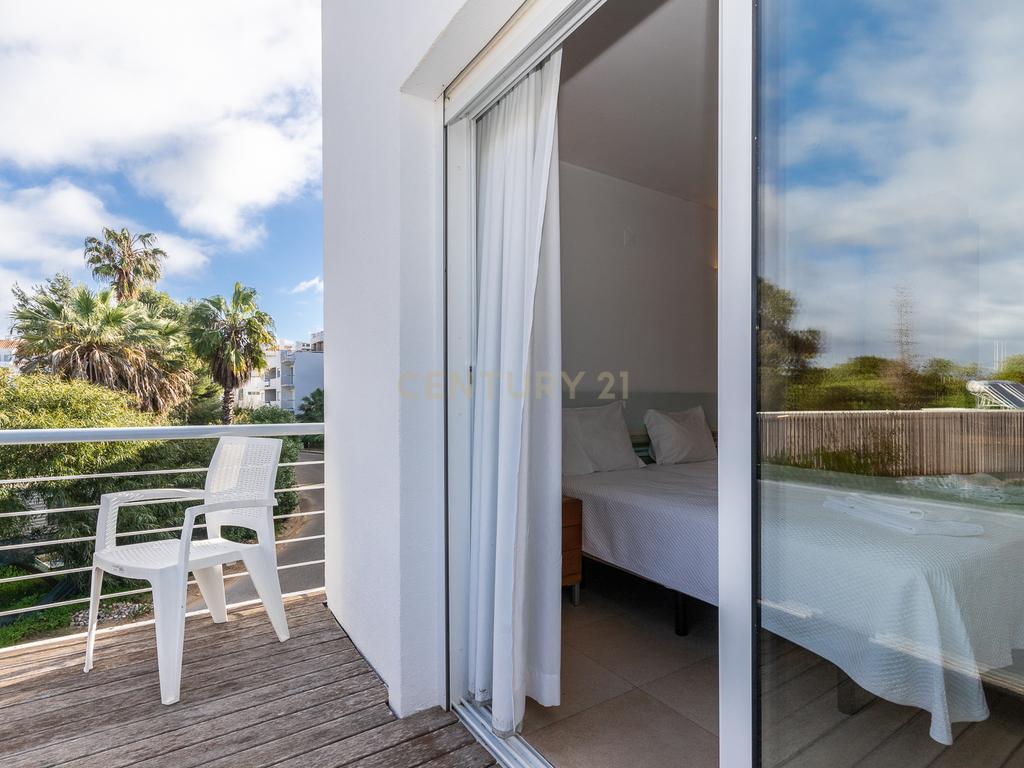 T2 , Golden Club Cabanas. - Image 10