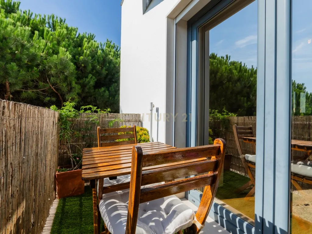 T2 com 115m² na Quinta de São Macário | Varandas | Elevador | Arrecadação | Vista de mar subtil - Image 10