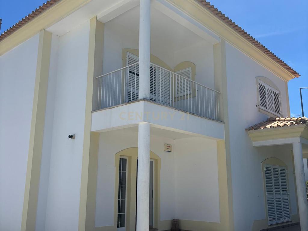 Moradia T3 para Arrendamento em Sesimbra – Carrasqueira - Image 2