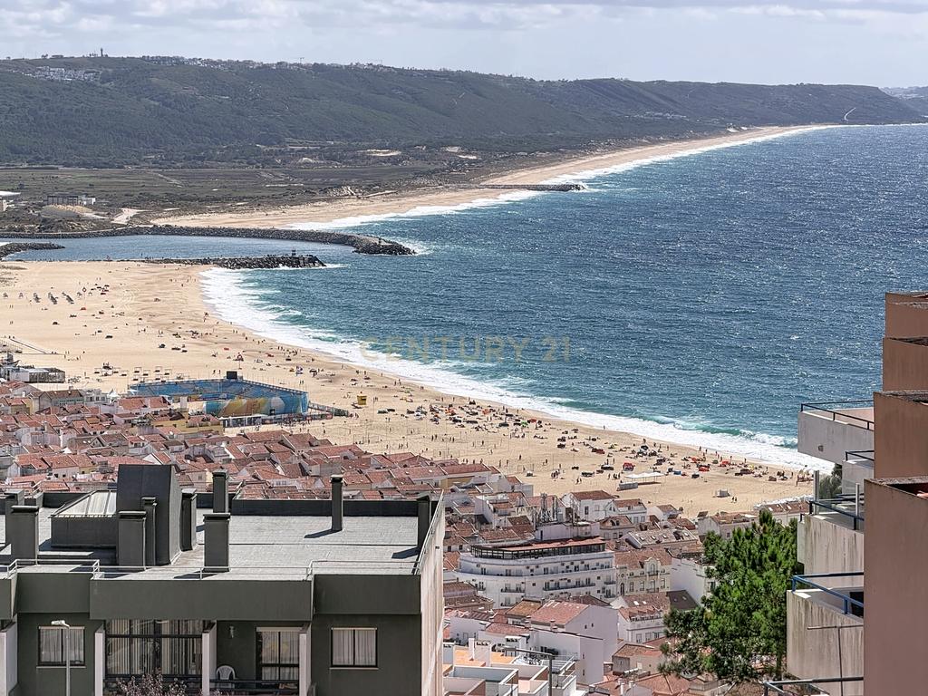Apartamento Novo com Terraço e Piscina Privativa em Nazaré - Image 45