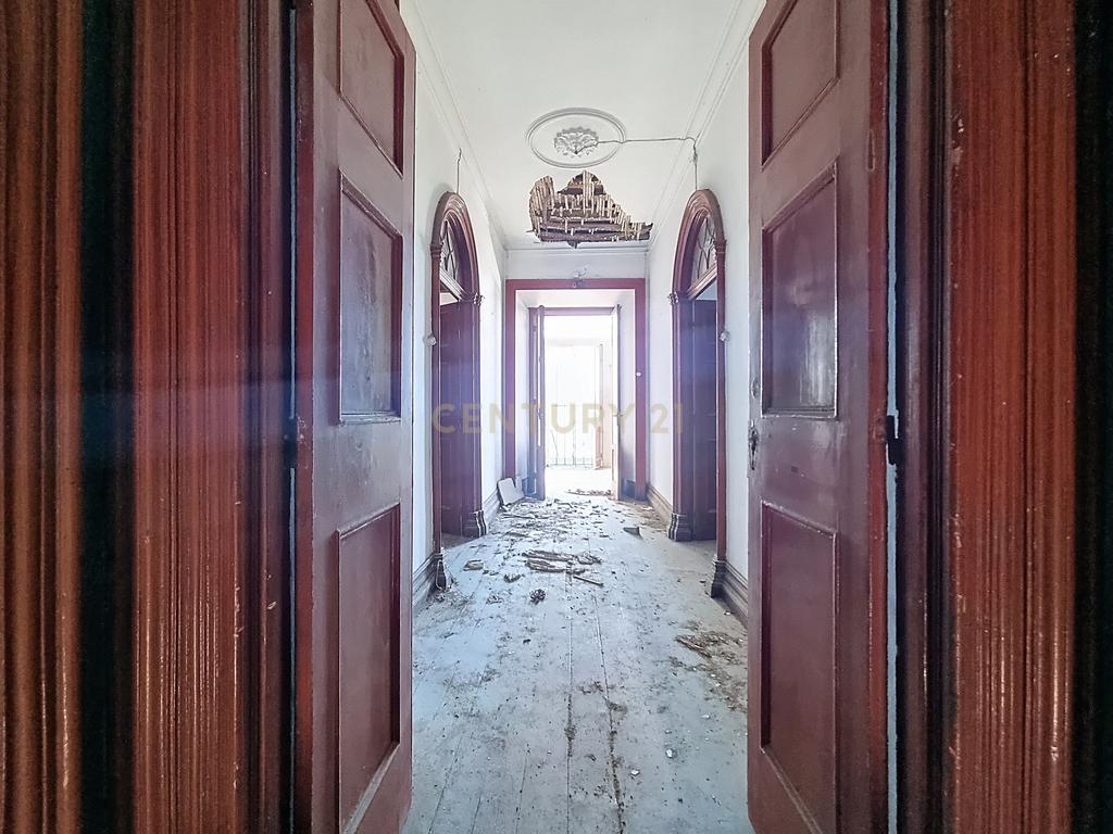 Duas Casas Antigas na Cidade da Ribeira Grande, Ilha de São Miguel - Oportunidade Única! - Image 13