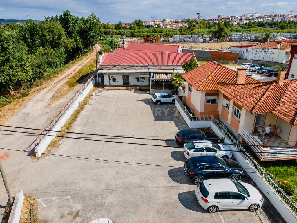 Armazém composto por 3 Edifícios e Amplo Logradouro – Ponte das Mestras, Leiria - Image 32
