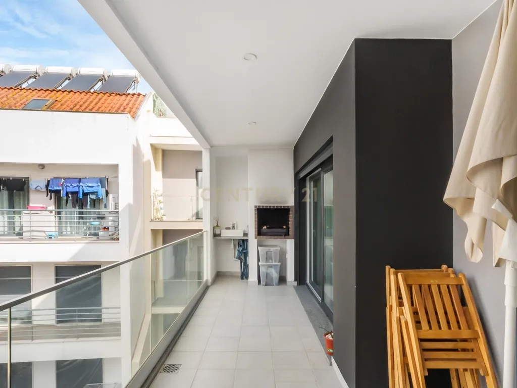 T3 duplex - Quinta da Fábrica - Corroios - Image 10