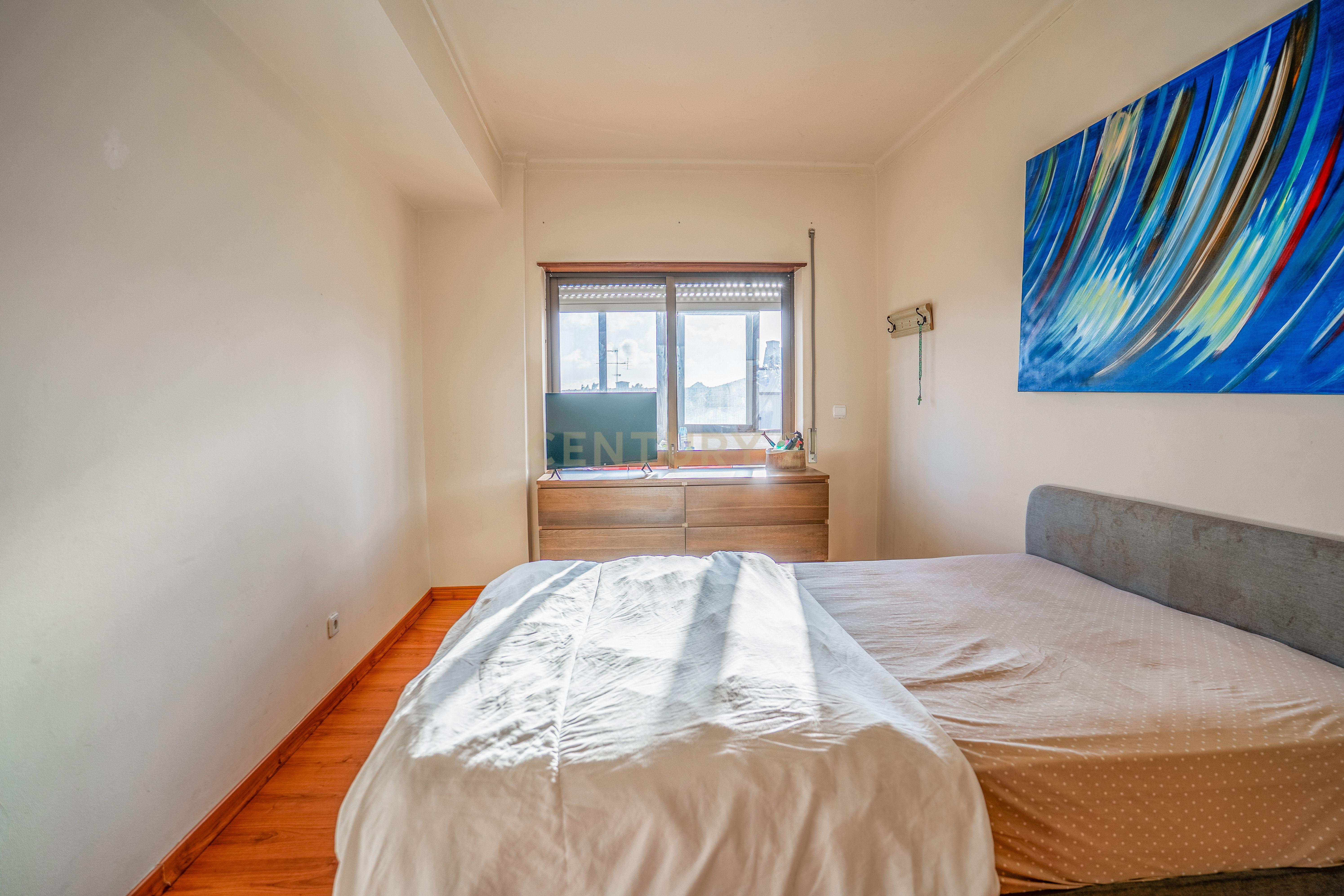 Fotografia 7 de Apartamento T2 em Caldas, junto ao Parque D. Carlos e Centro Comercial La Vie