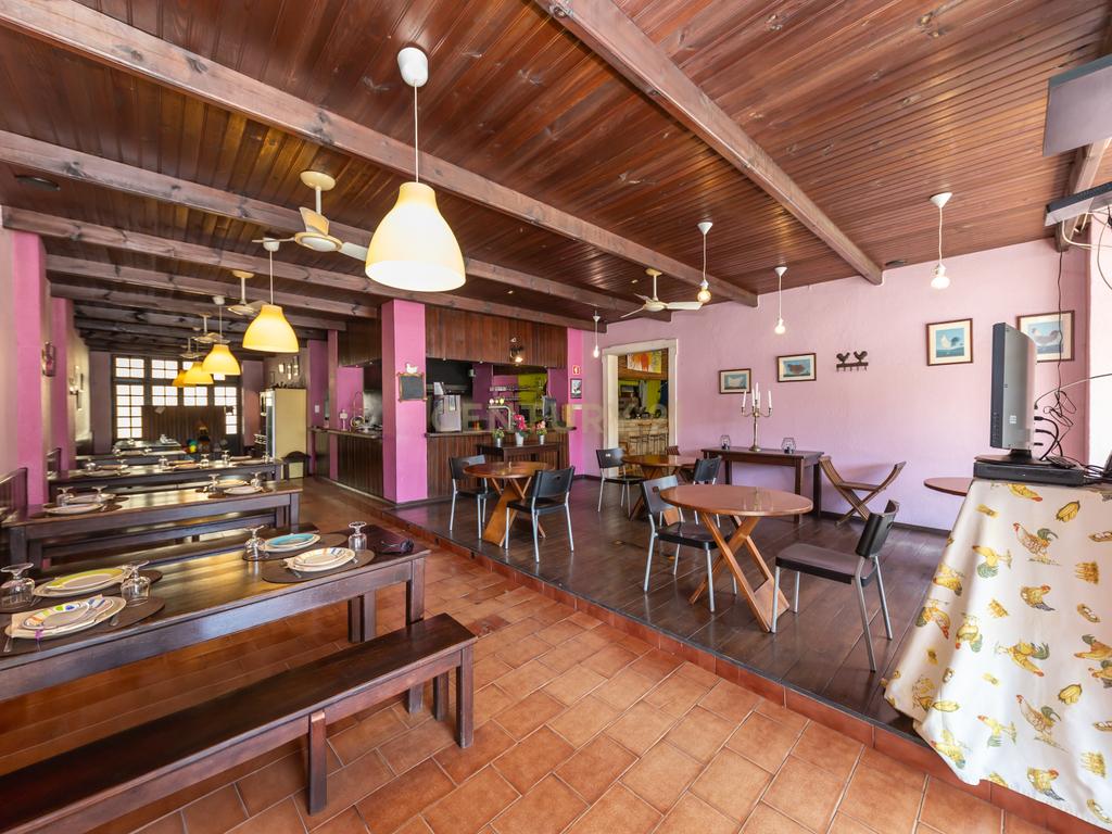 Restaurante "República dos Frangos" – Oportunidade Única em São João, Junto à Praia - Image 8
