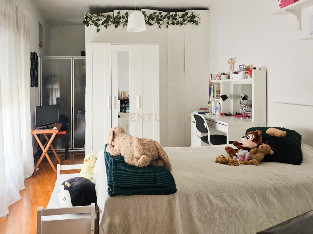 Apartamento T3 no Centro de Paredes – Espaço, Conforto e Localização Privilegiada - Image 24