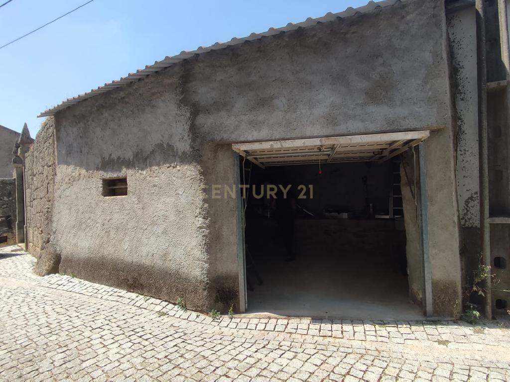 Moradia T2 com Garagem, Póvoa de Rio de Moinhos, Castelo Branco - Image 18