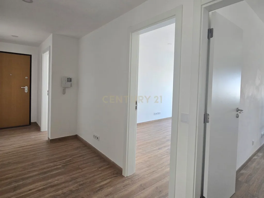 Apartamento Moderno em Portimão com Vista para o Rio - Image 15