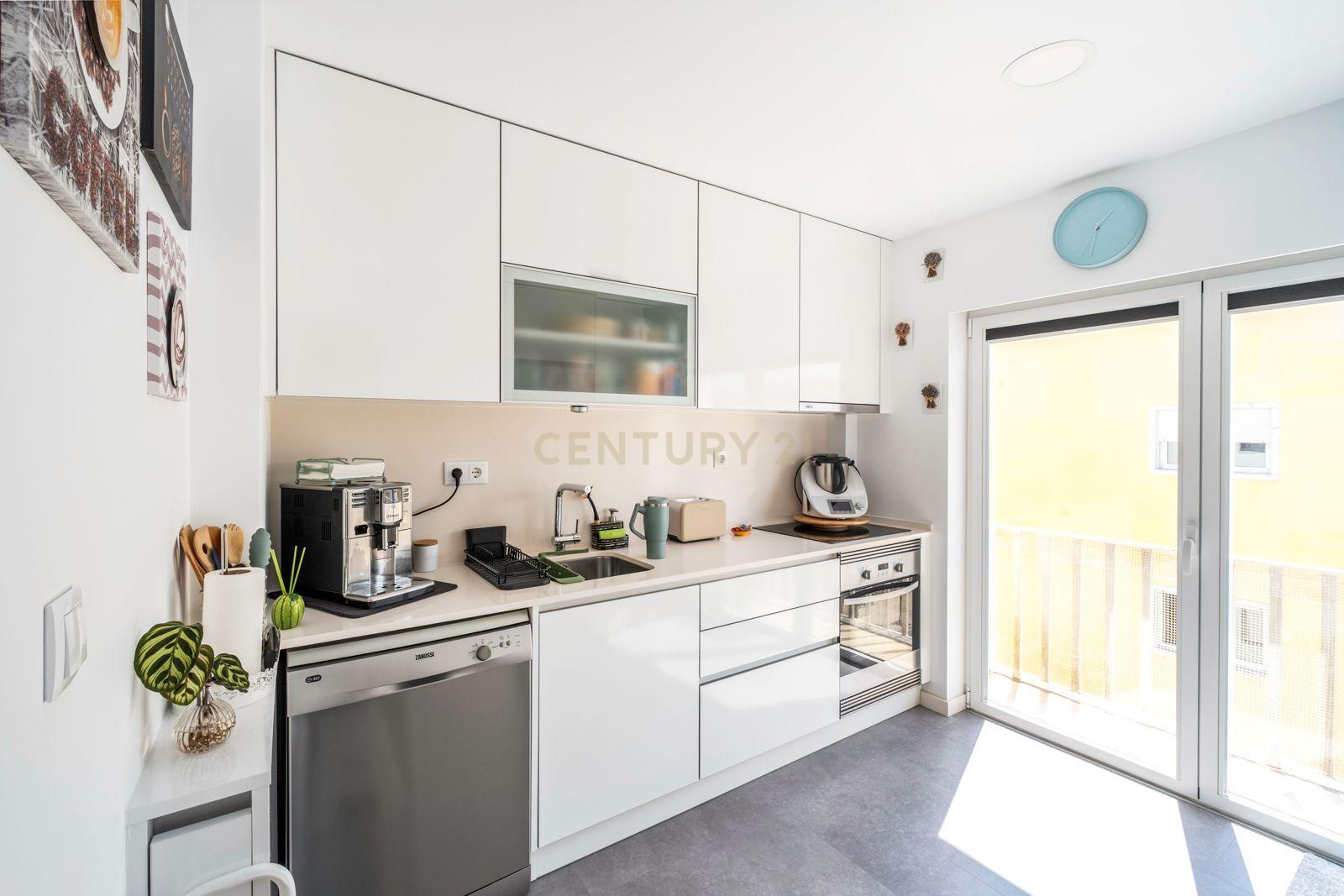 Fotografia 8 de Apartamento T2 Totalmente Remodelado |  No centro da vila de Mafra