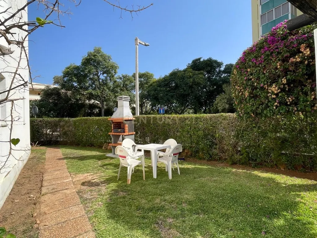 T2+1 em Vilamoura | Totalmente Renovado (2025) | Luxo e Piscina a Minutos da Marina - Image 4