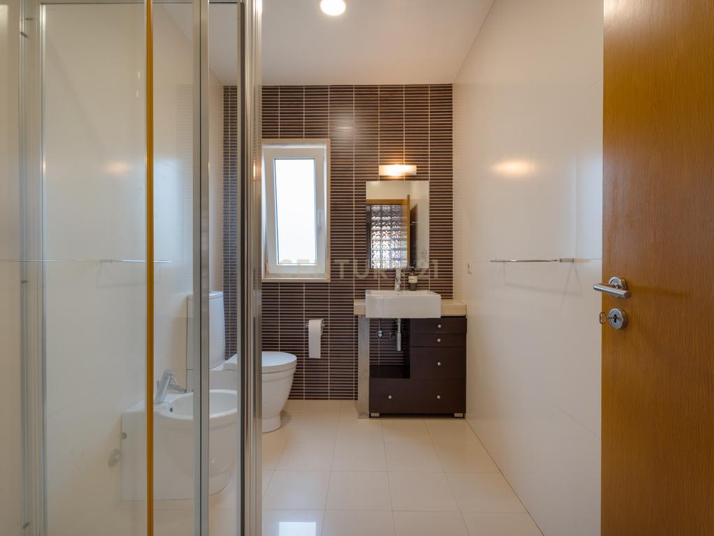 Moradia T6 de Charme com Piscina,  na Trofa (São Romão do Coronado) - Image 42