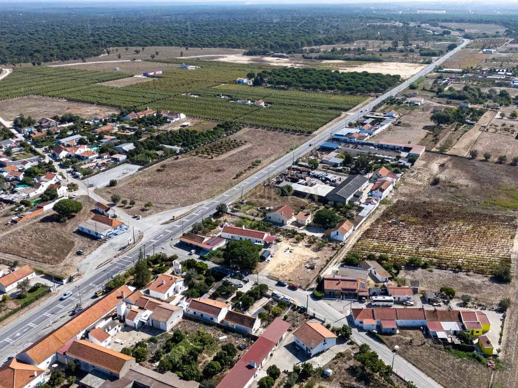 Moradia T2 parcialmente remodelada em Pegões. - Image 32