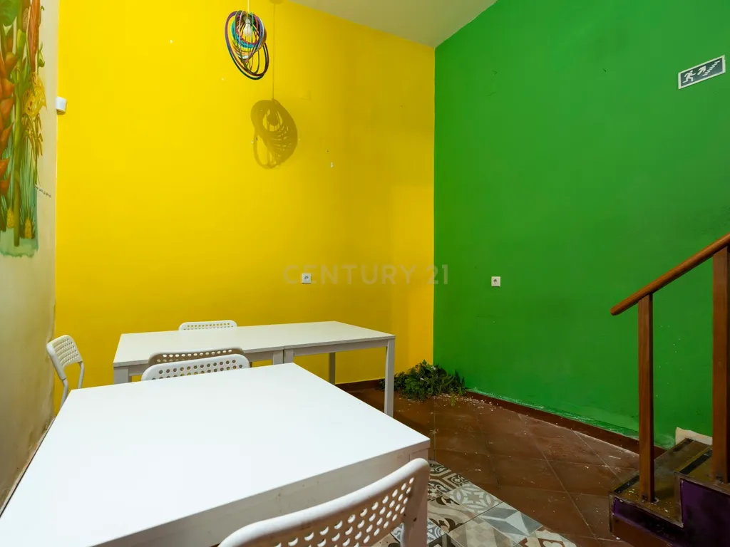 OPORTUNIDADE! ESPAÇO DE RESTAURAÇÃO MUITO BEM DECORADO E TOTALMENTE EQUIPADO EM LOCALIZAÇÃO CENTRAL DE LISBOA, GRANDE POTENCIAL PARA O SEU NEGÓCIO! - Image 25