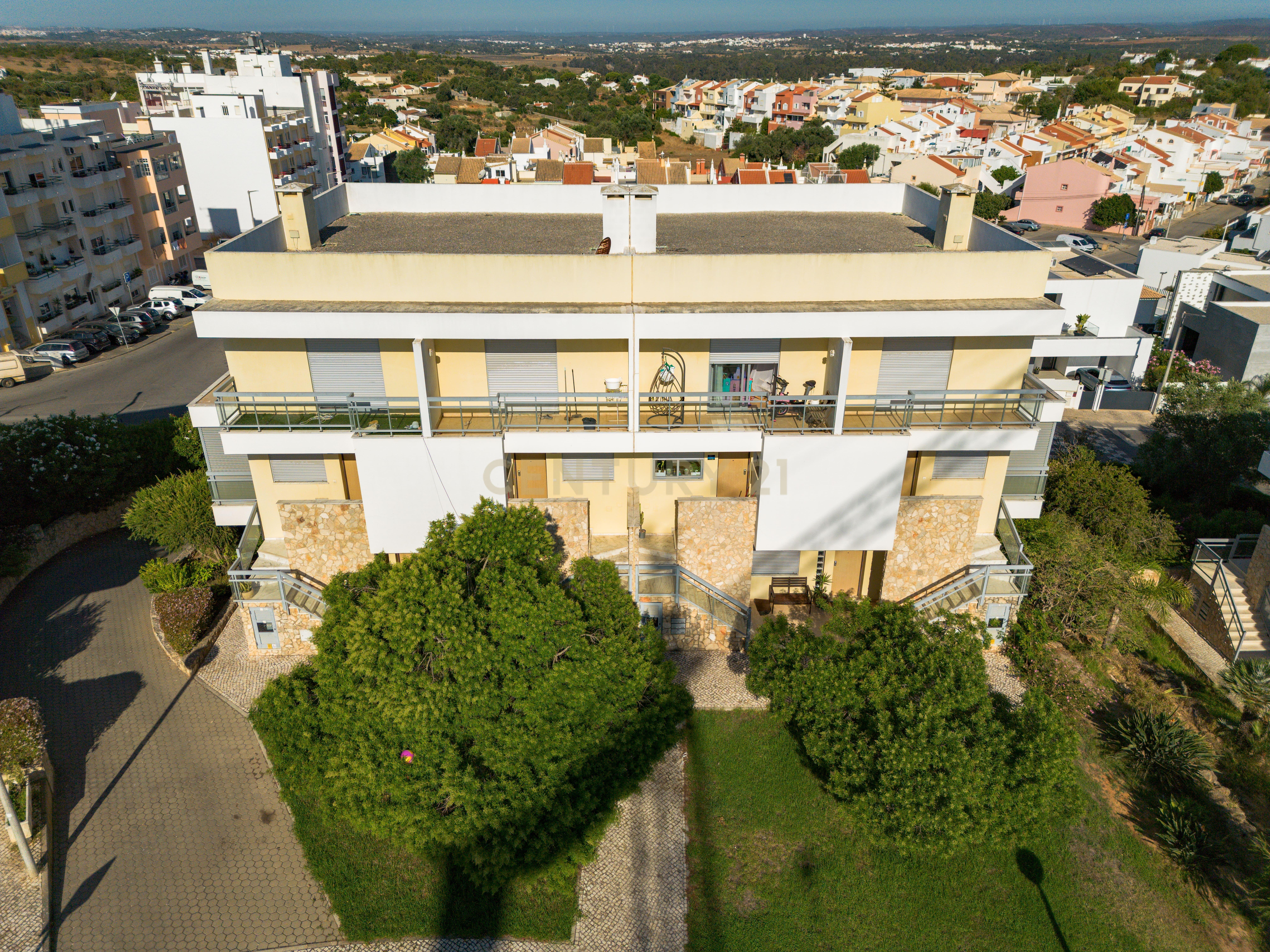 T2 Duplex — Jardim das Amendoeiras, Sesmarias, Portimão