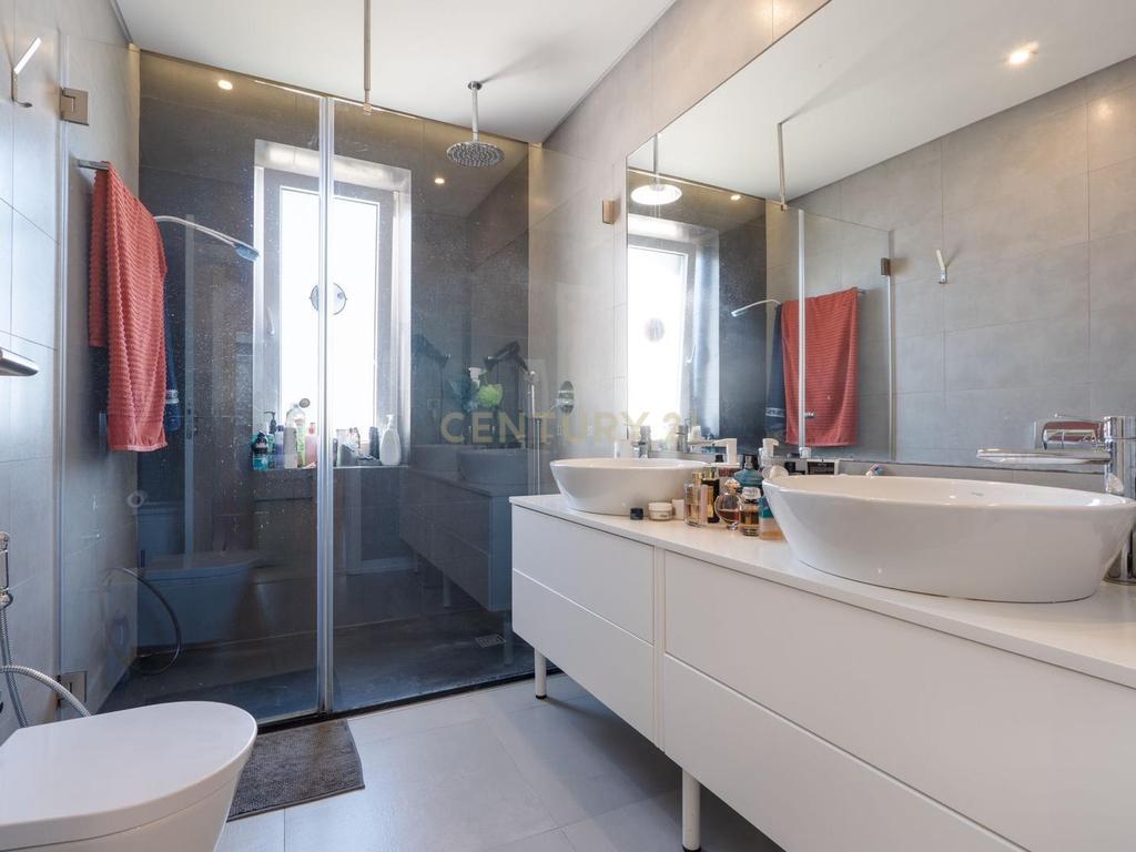 Apartamento T3 de Luxo no Coração de Lisboa - Alameda D. Afonso Henriques - Image 24