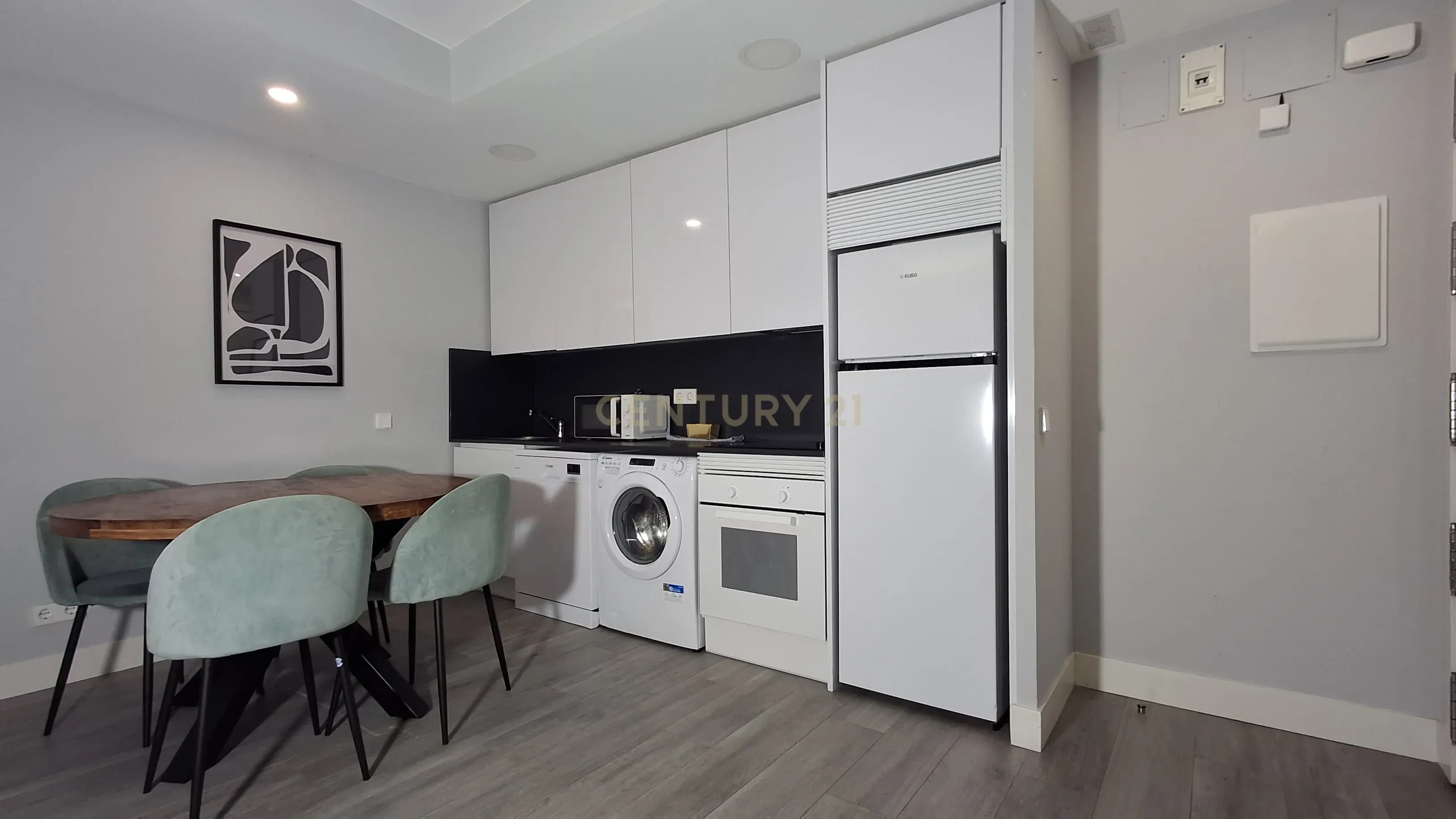 Oportunidade de Investimento em Arturo Soria! Loft Dividido em 2 Unidades Independentes – Flexibilidade, Rentabilidade e Estilo - Image 7