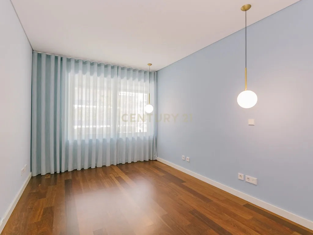 Excelente apartamento T2 em Avenidas Novas, Lisboa - Image 18