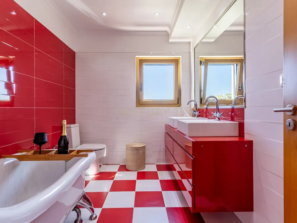 Moradia T4, em Sintra/Assafora, piscina e terreno de 3.720m2 - Image 45