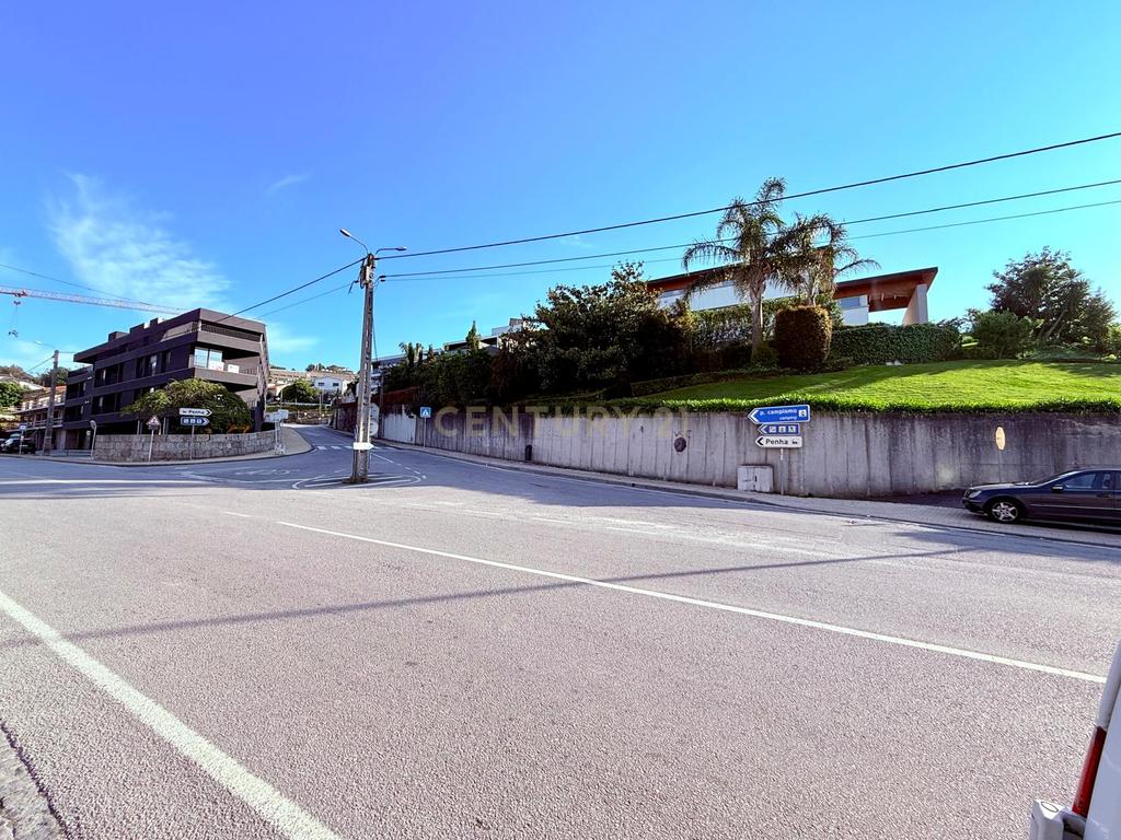 Moradia T6 Mesão Frio, Guimarães - Image 66