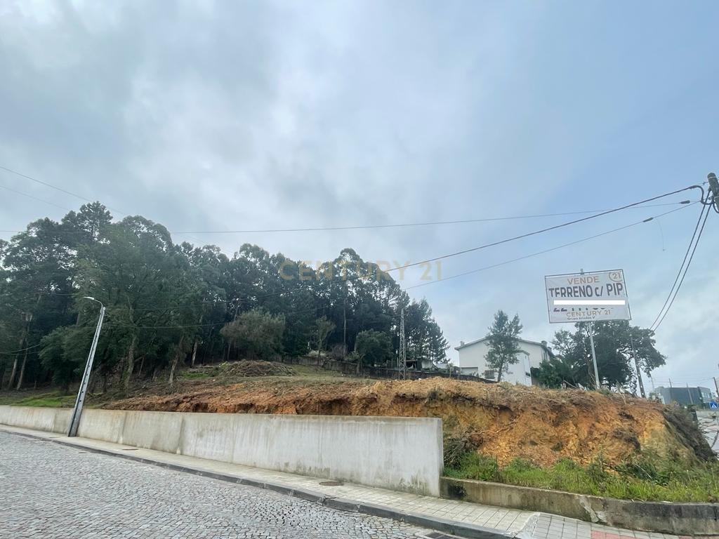 Terreno com 3557 m2 com PIP à Santa Rita - Image 1