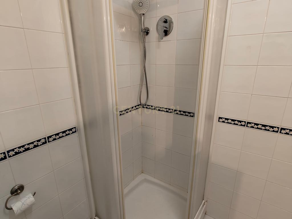 Apartamento duplex T3 + 2 em Queluz - Image 37