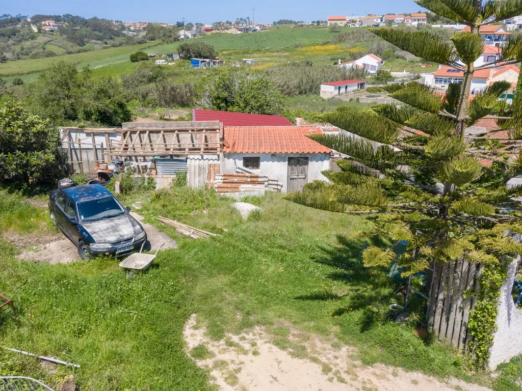 À procura de espaço para investir, fugir aos fins de semana ou começar um projecto a dois? - Image 40
