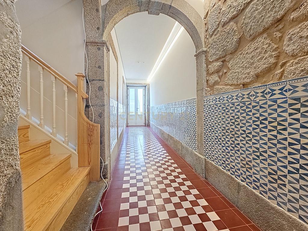 Apartamento T2 Novo – Rua do Bonjardim, Porto - Image 31