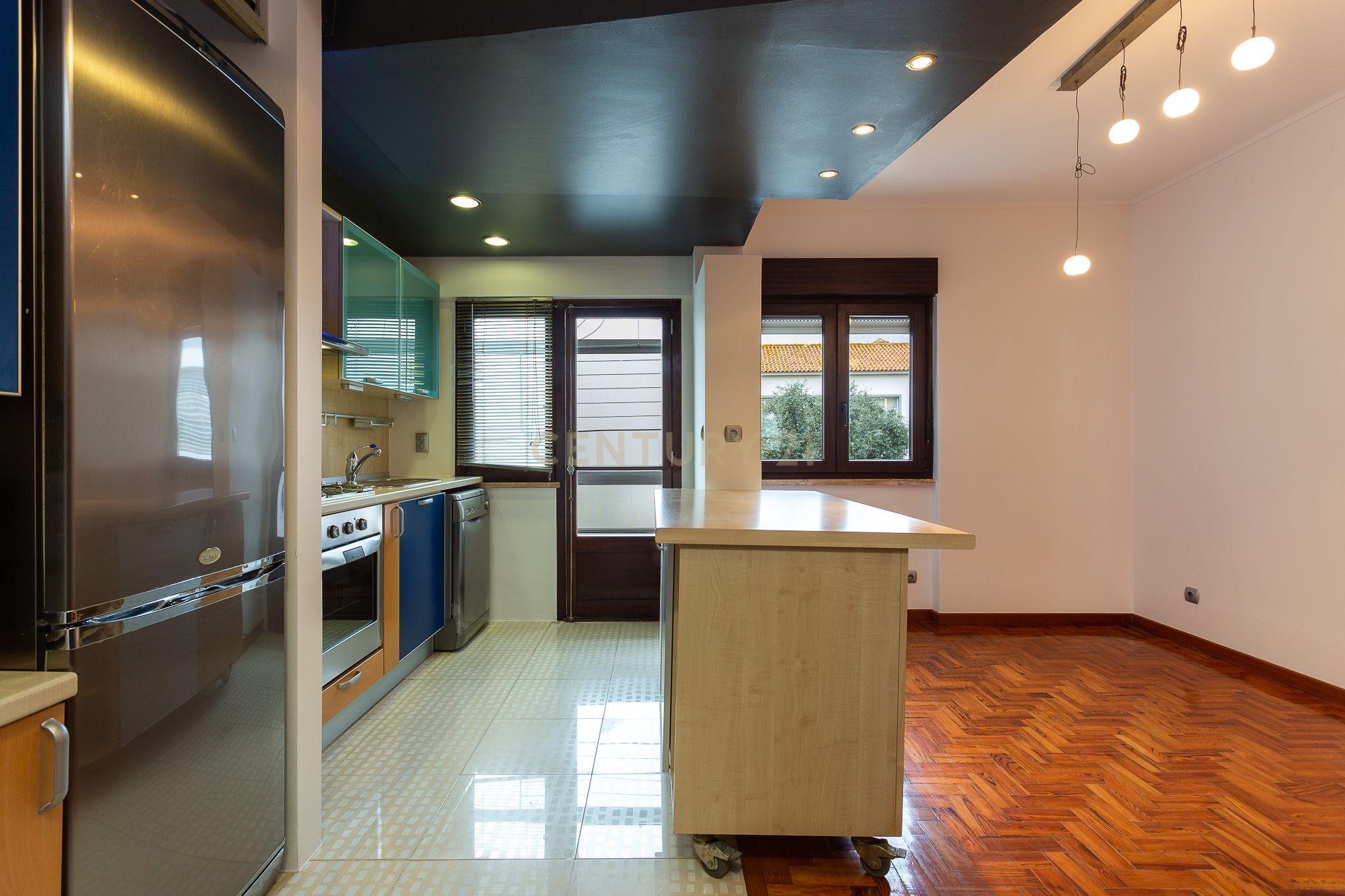 Fotografia 4 de Apartamento T2 em Sacavém, Loures - Oportunidade Única!
