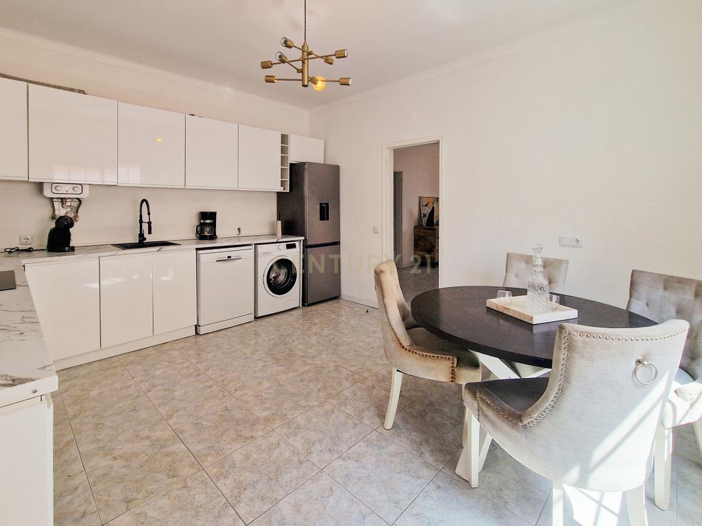 Moradia isolada de 6 assoalhadas com garagem - Zona tranquila - Image 4
