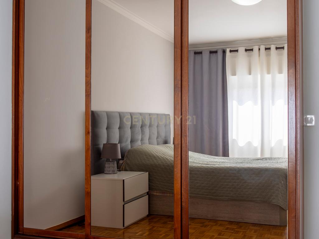 Apartamento T1 com Varanda em Agualva, Sintra - Image 9
