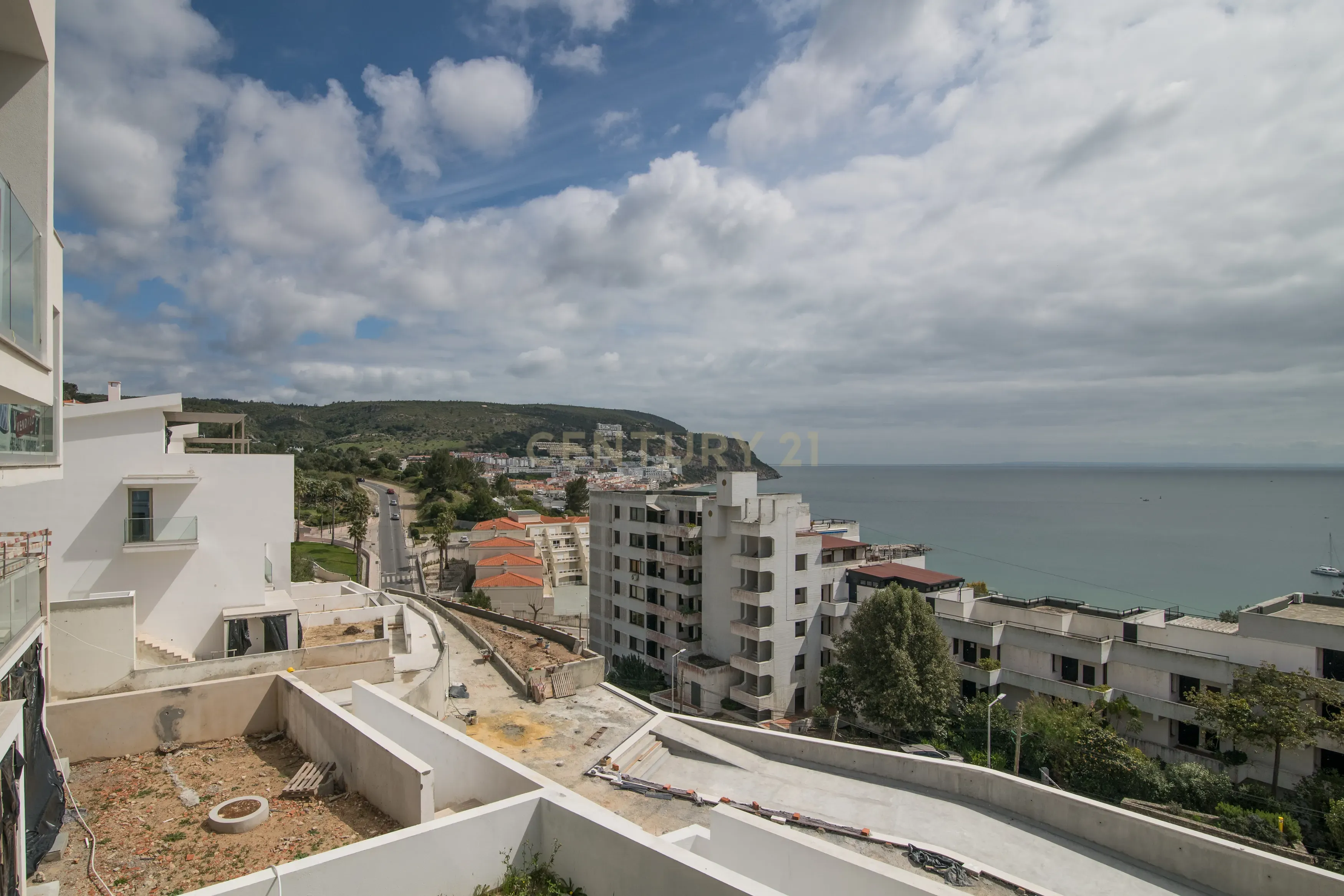Condomínio Villas d’Ouro – Exclusividade e Conforto no Coração de Sesimbra - Image 18