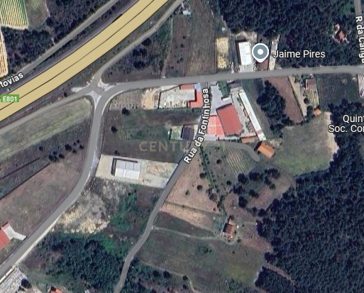 Armazém com Parque de Estacionamento – Localização Estratégica - Image 9