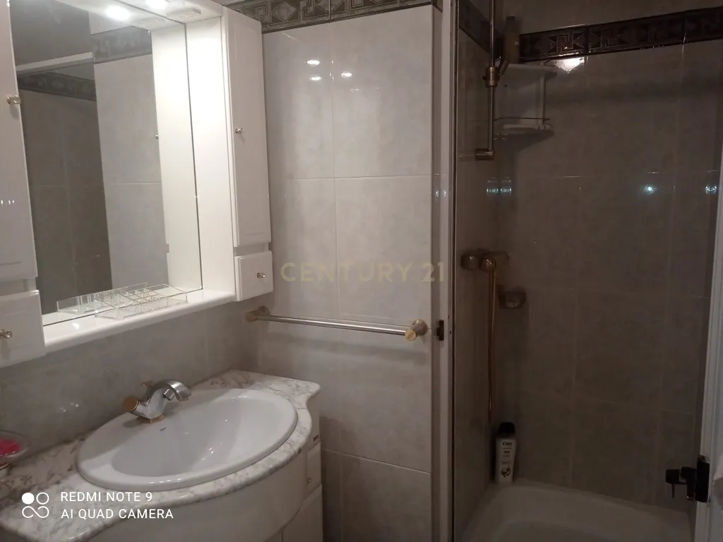 Apartamento T5 Mobilado c/ Garagem dupla fechada - Figueira da Foz - Image 38