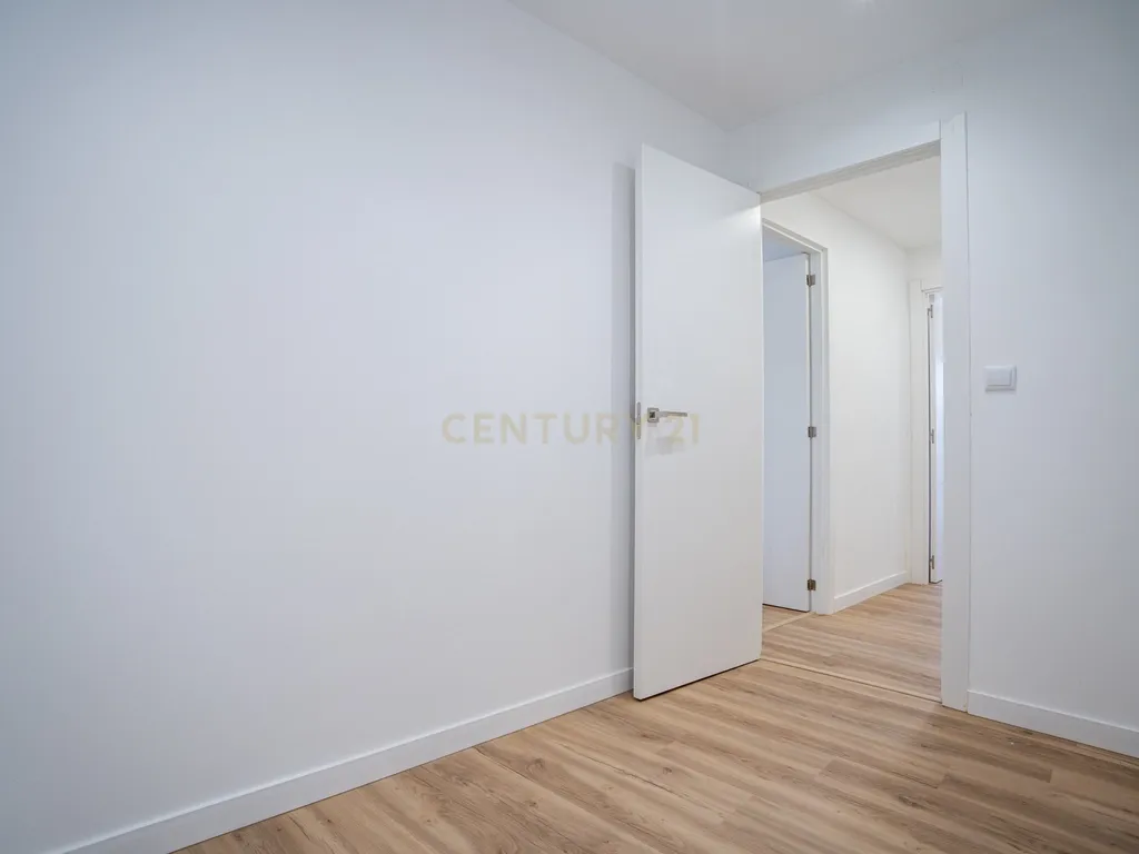 Apartamento T2, Rua do Mato Grosso, Santa Engrácia, São Vicente - Image 18