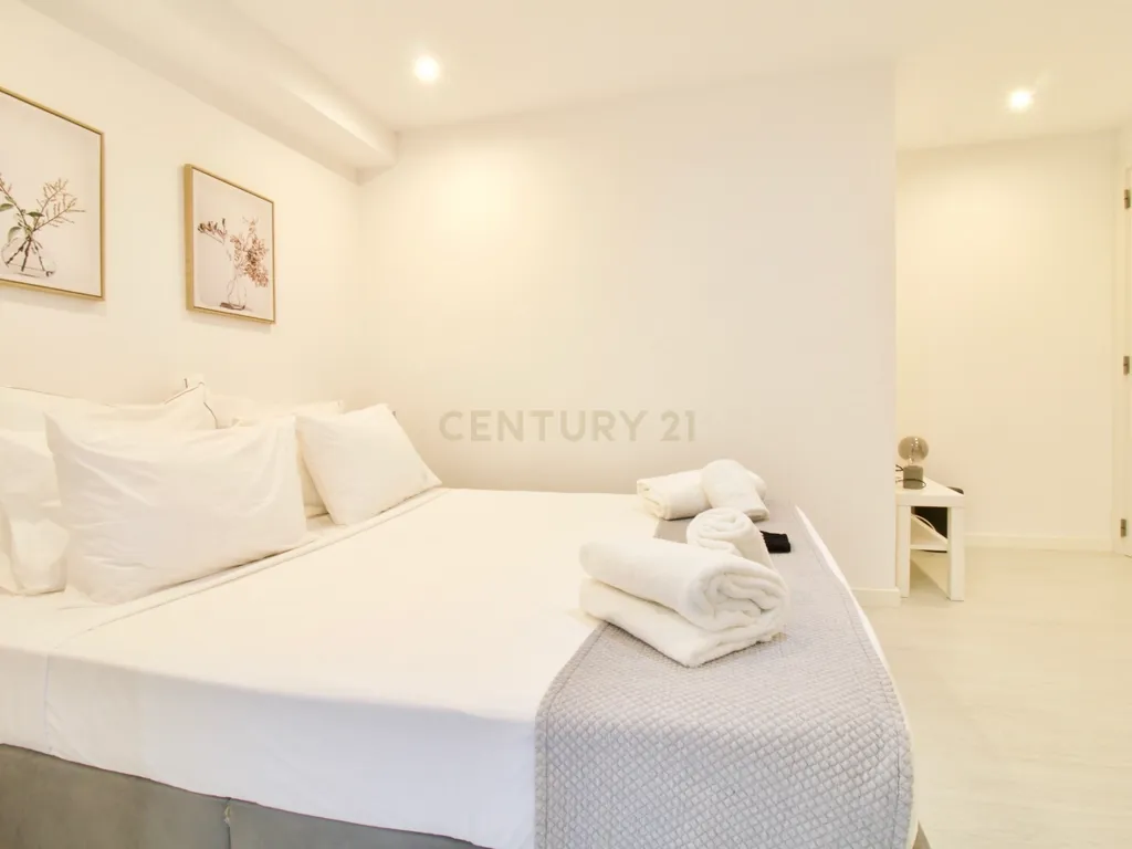 Apartamento Duplex em Alojamento Local - Almada - Image 48